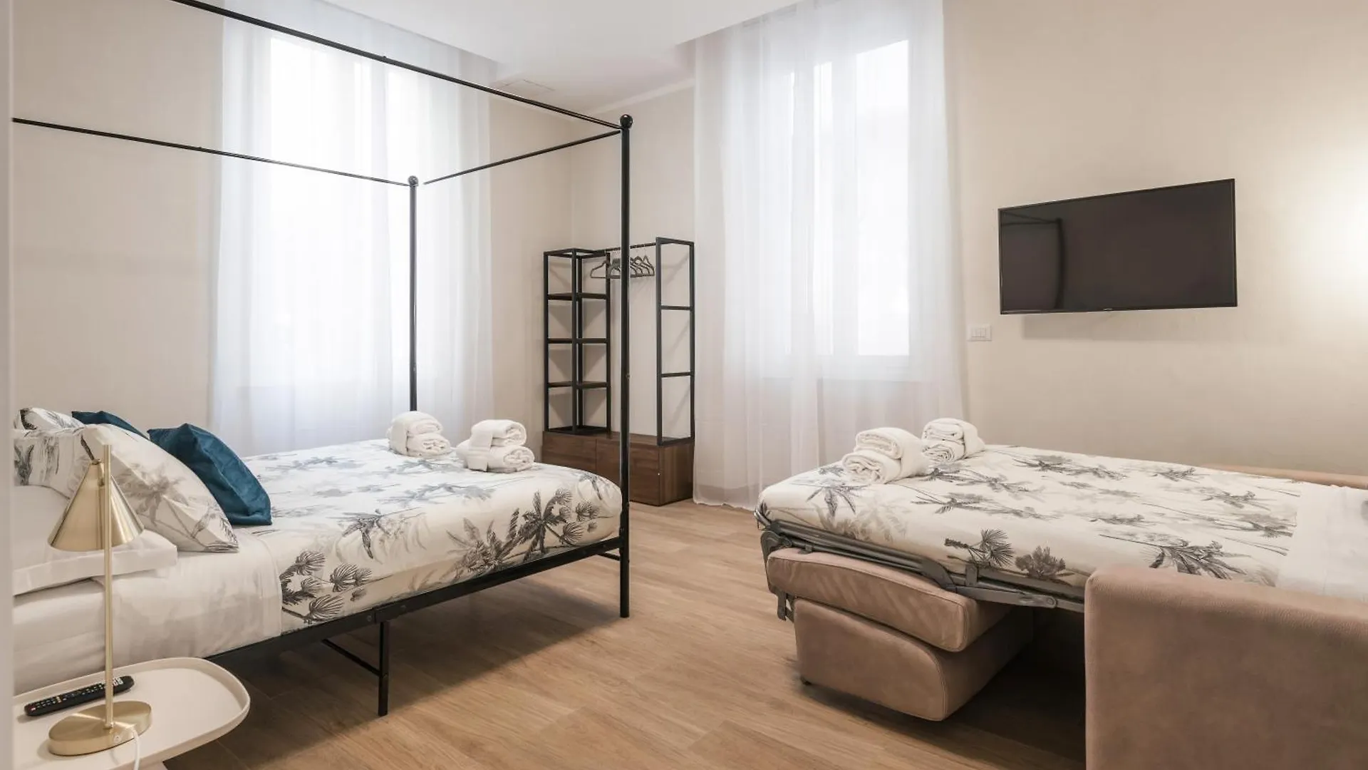 Appartamento Fino A 17 Persone In Centro A 17 Minuti A Piedi Da Piazza Di Spagna Рим Италия